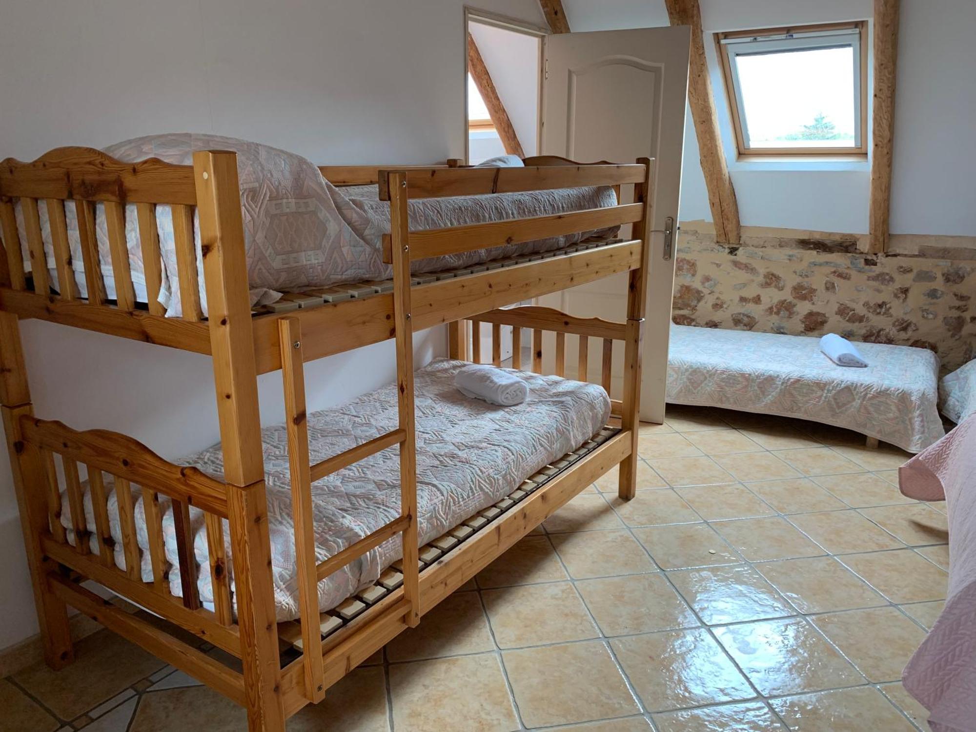 Cafe De La Place Gite & Chambres D'Hotes "Lou Pastre" Lanuéjols Eksteriør bilde